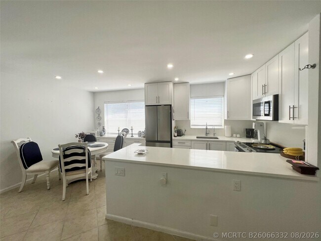 Photo - 548 Durham Cir Unit 548