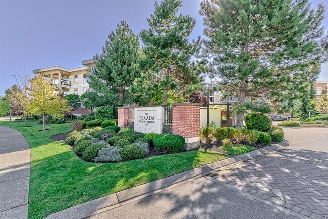 Photo - 6310 Mcrobb Ave