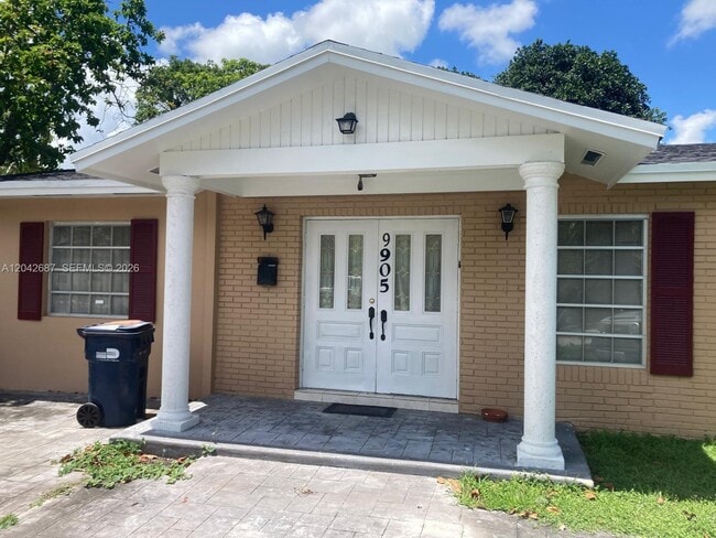 Building Photo - 9905 Marlin Rd