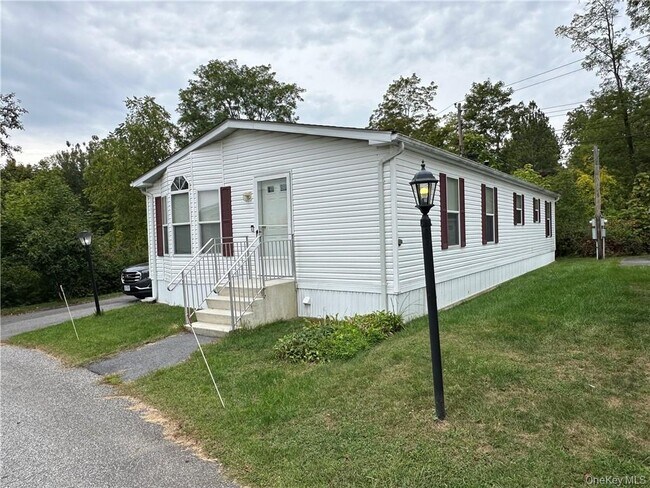 Photo - 416 Silver Maples Dr