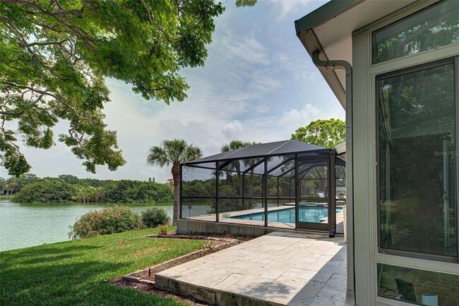 3670 Emily Ln