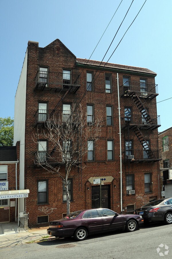 Photo - 103-27 114th St