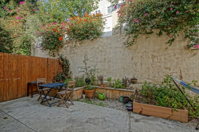 Photo - 4541 W 172nd St