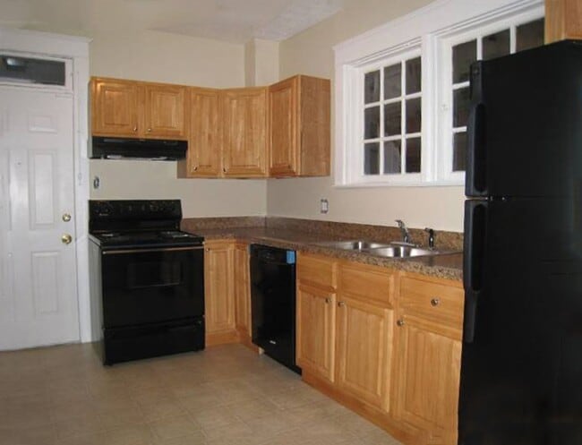 Photo - 4BR Home with Natural Light, Covered Porches & Bonus Sunroom