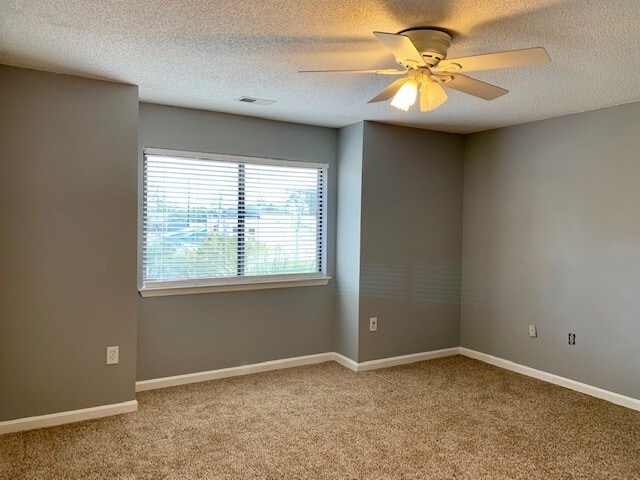 Photo - SPACIOUS 3 Bedroom/2.5 Bath in Brandywine. One of a kind & STEPS TO THE OCEAN. Community Pool!