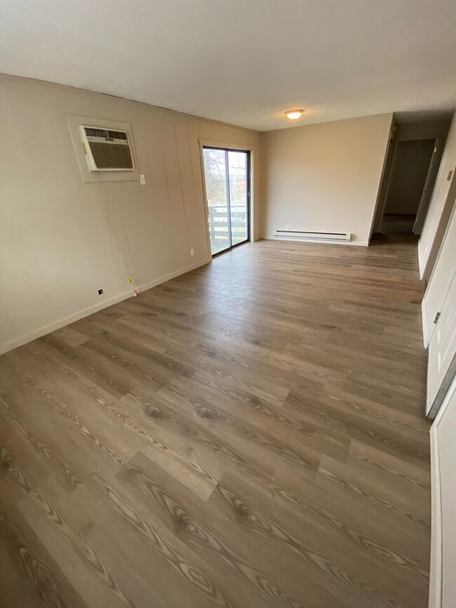 Photo - 2 Bedroom Ground Level Apartment in Columbia Unit 2908 Lawnridge Ct Apt C