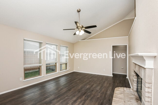 Photo - 2528 Concina Way