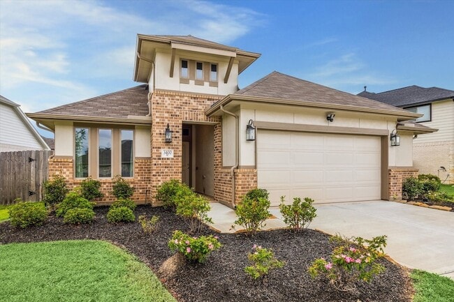 Building Photo - 3400 Acacia Grv Ln