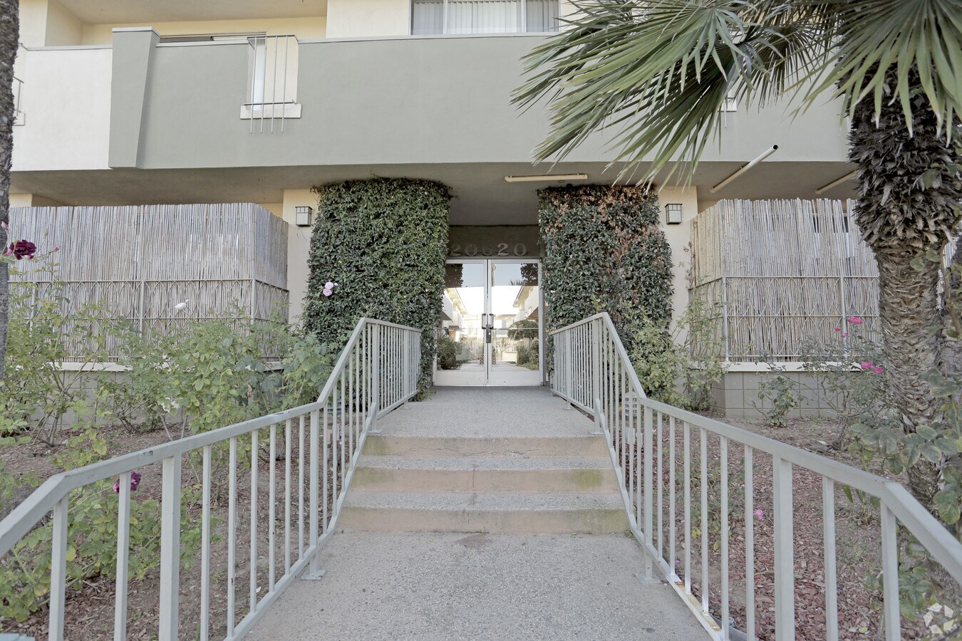 Photo - Anza Victoria Apartments