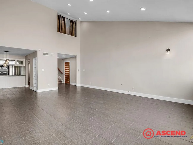 Photo - 4200 Boise St Unit Top