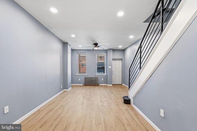 Photo - 2224 E Clearfield St