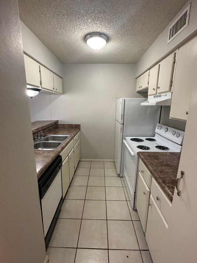 Photo - 1Bd/1Ba Condo located on the Germantown/Memphis Line!