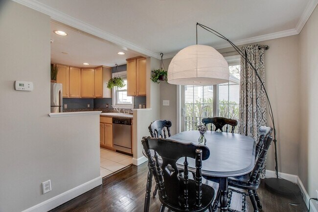 Photo - 474 Summer St Unidad 474