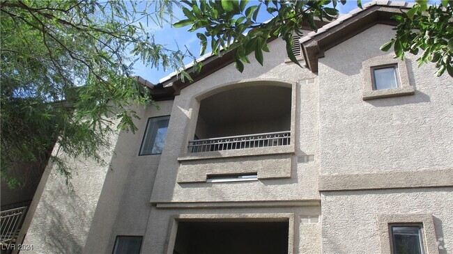 Building Photo - 8250 N Grand Canyon Dr Unit 2140 Rental