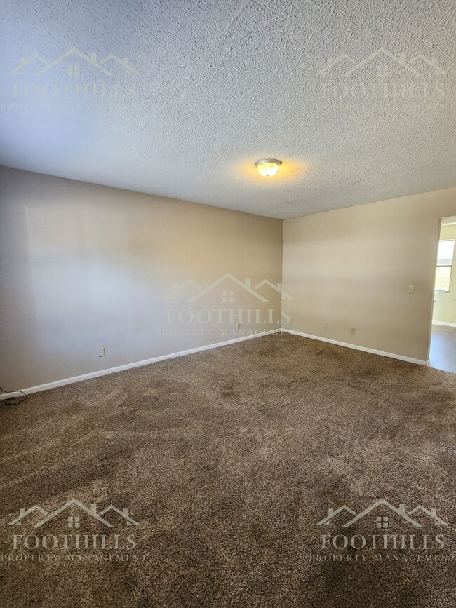 Photo - Beautiful 2-Bed Townhome with Storage and ...