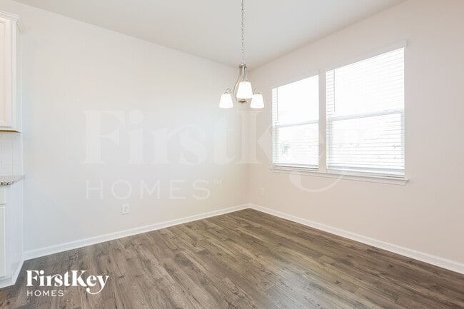 Photo - 613 Goldburn Wy