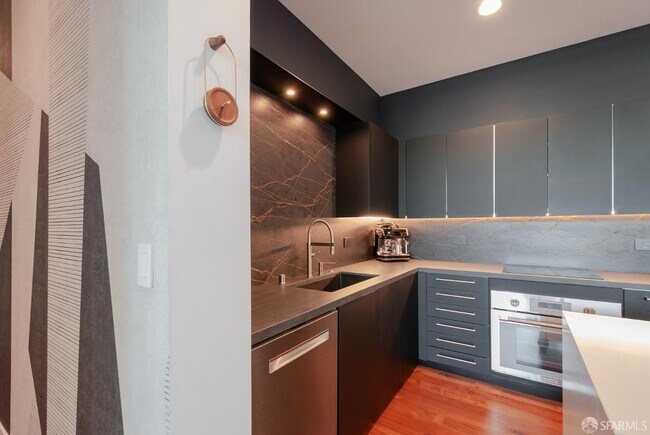 Photo - 1160 Mission St