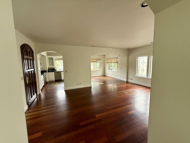 Photo - 143 Alamo Ave