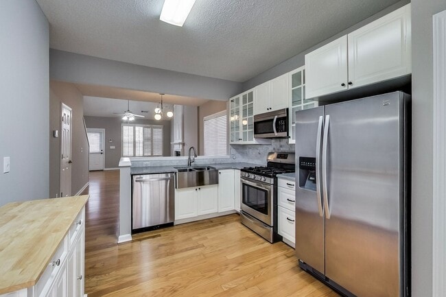 Photo - Single-family home in Kennesaw, GA near KSU, Town Center and Woodstock.