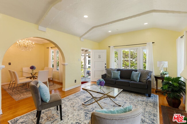 Photo - 1433 Livonia Ave