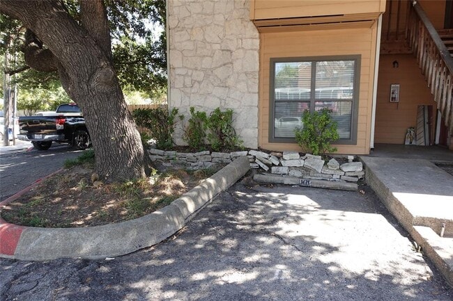 Photo - 2714 Nueces St Unit 101