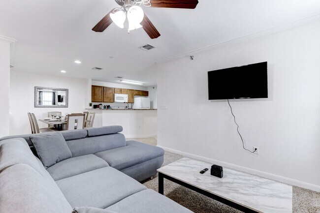 Photo - 7323 Snowden Rd