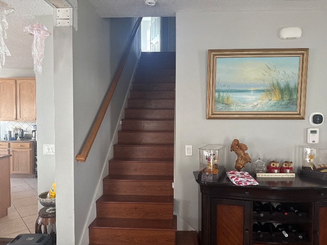 Photo - 1555 Harrier Dr