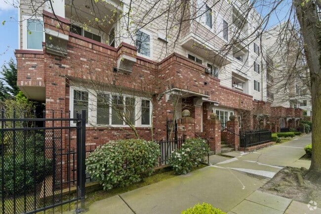 Building Photo - 2 bedroom in Seattle WA 98107 Rental