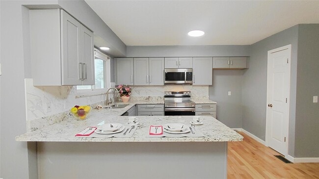 Photo - 331 Carriage Trail Ct