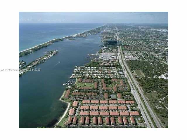 Photo - 160 Yacht Club Way Unit 304