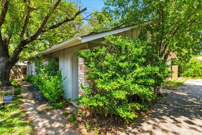 Photo - 2600 Brickford Cove