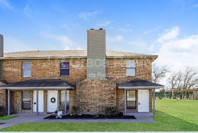 Building Photo - 5947 Shadydell Dr
