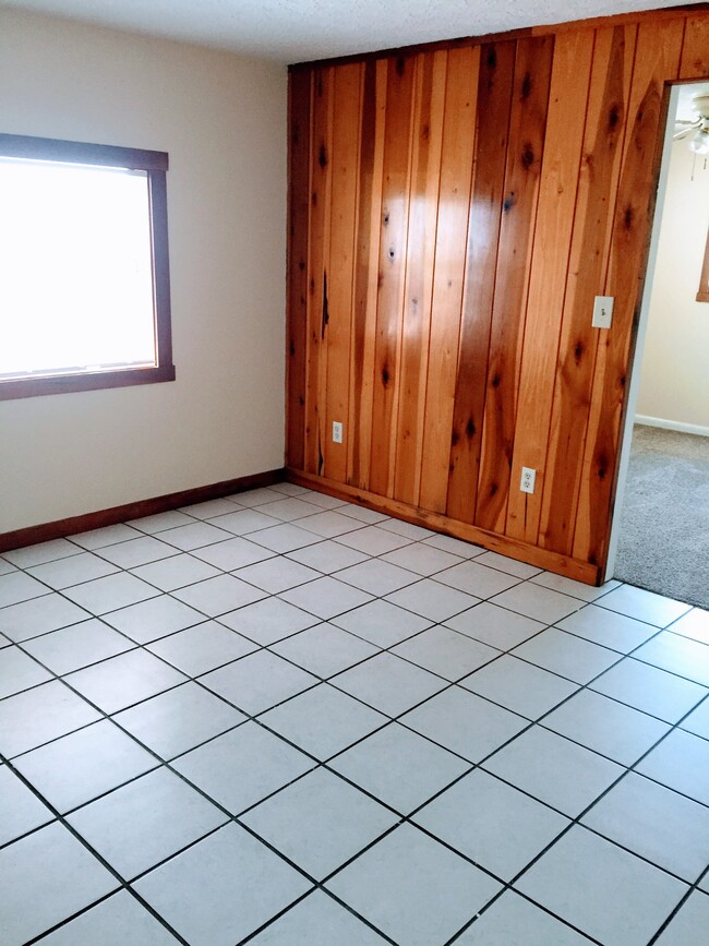 Building Photo - 685 HWY 441 SE Unit D3 Rental