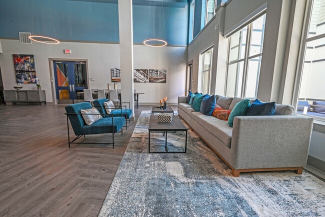 GATEWAY OAK CLIFF APARTMENTS