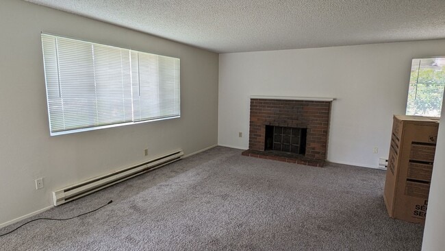 Photo - 8609 8th Ave W