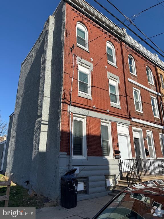Building Photo - 2334 N 30th St Unit 2ND&3RD FLOORS Rental