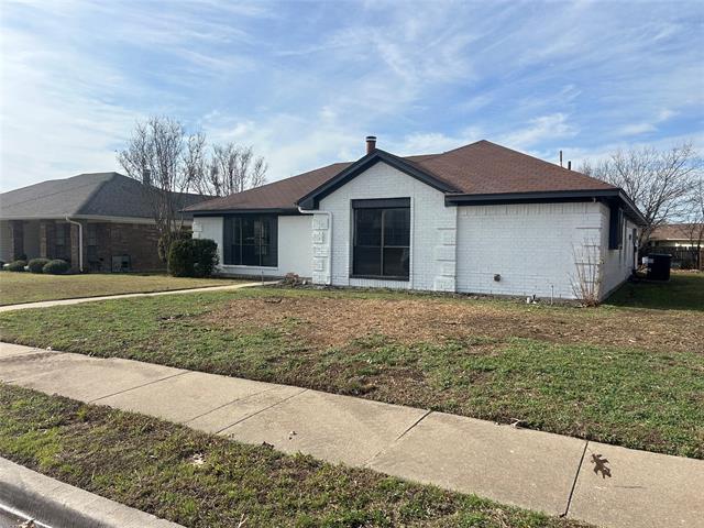 Photo - 206 N Alder Dr