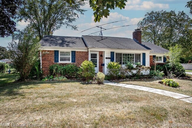 Building Photo - 4163 Amherst Rd