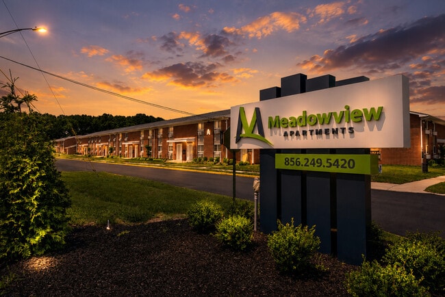 Building Photo - Meadowview Apartments