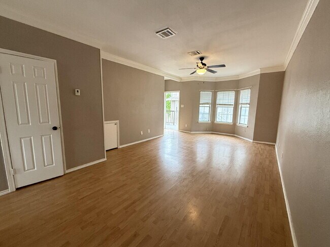 Photo - Spacious 2 Bed, 2.5 Bath Condo on Speight Ave with Private Porch & Community Pool