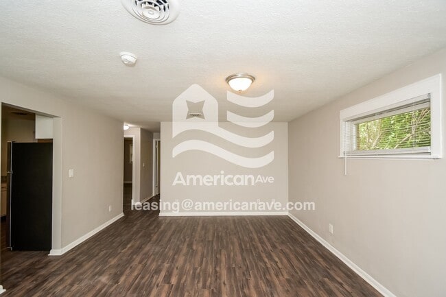 Photo - 2518 E 5th St