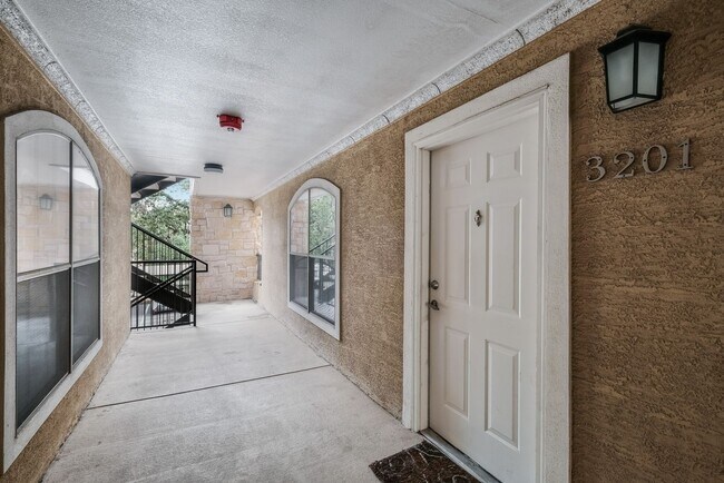 Photo - 7323 Snowden Rd