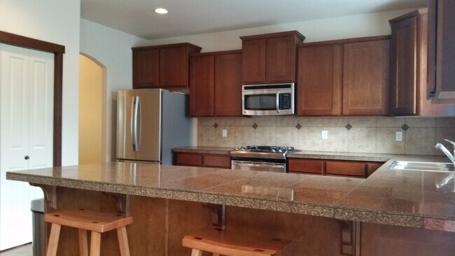 Photo - Beautiful 4 bed 2.5 bath in Kenmore, minutes to HWY 522/Burke-Gilman Trail