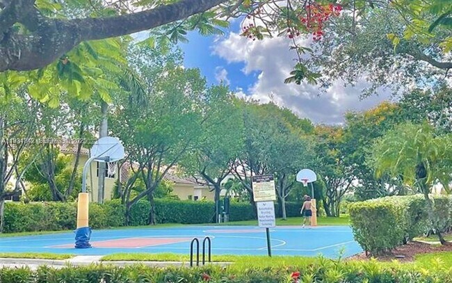 Photo - 16972 SW 33rd Ct