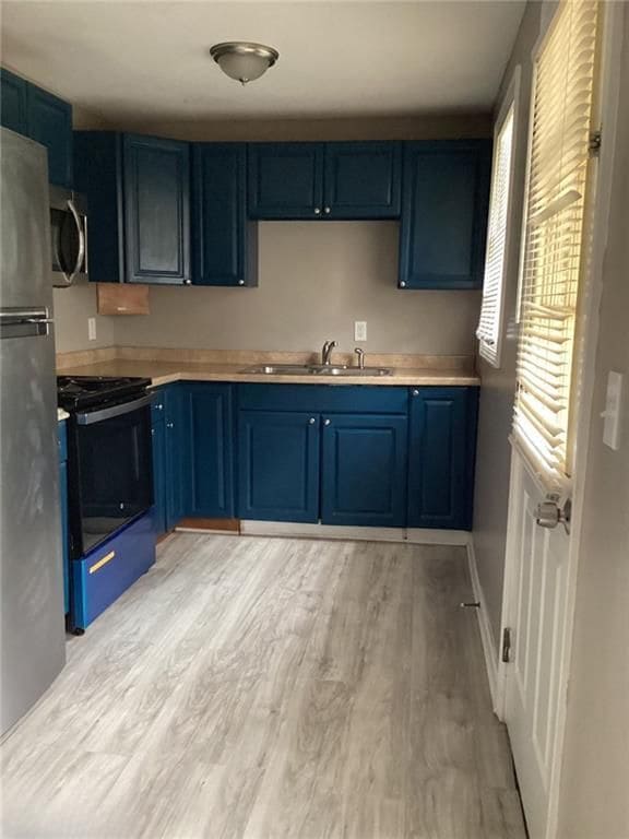 Photo - 545 Spring St