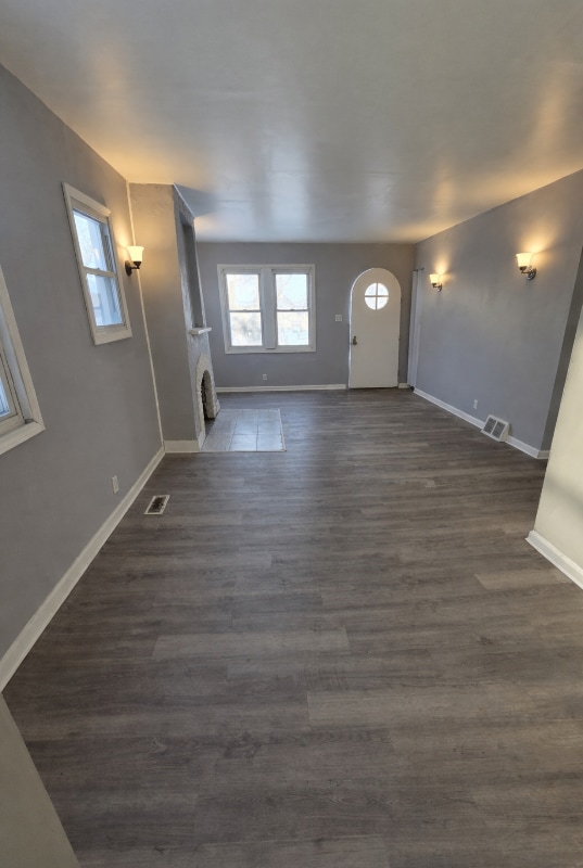 Photo - 722 Frank St