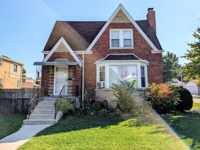 Building Photo - 2617 N 74th Ave Unit 2