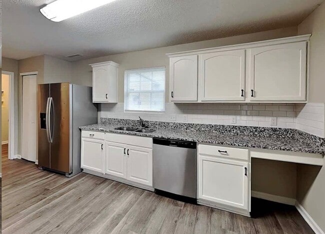 Photo - 1596 Matthew Allen Cir