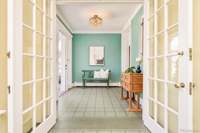 Photo - 680 Clarkson St