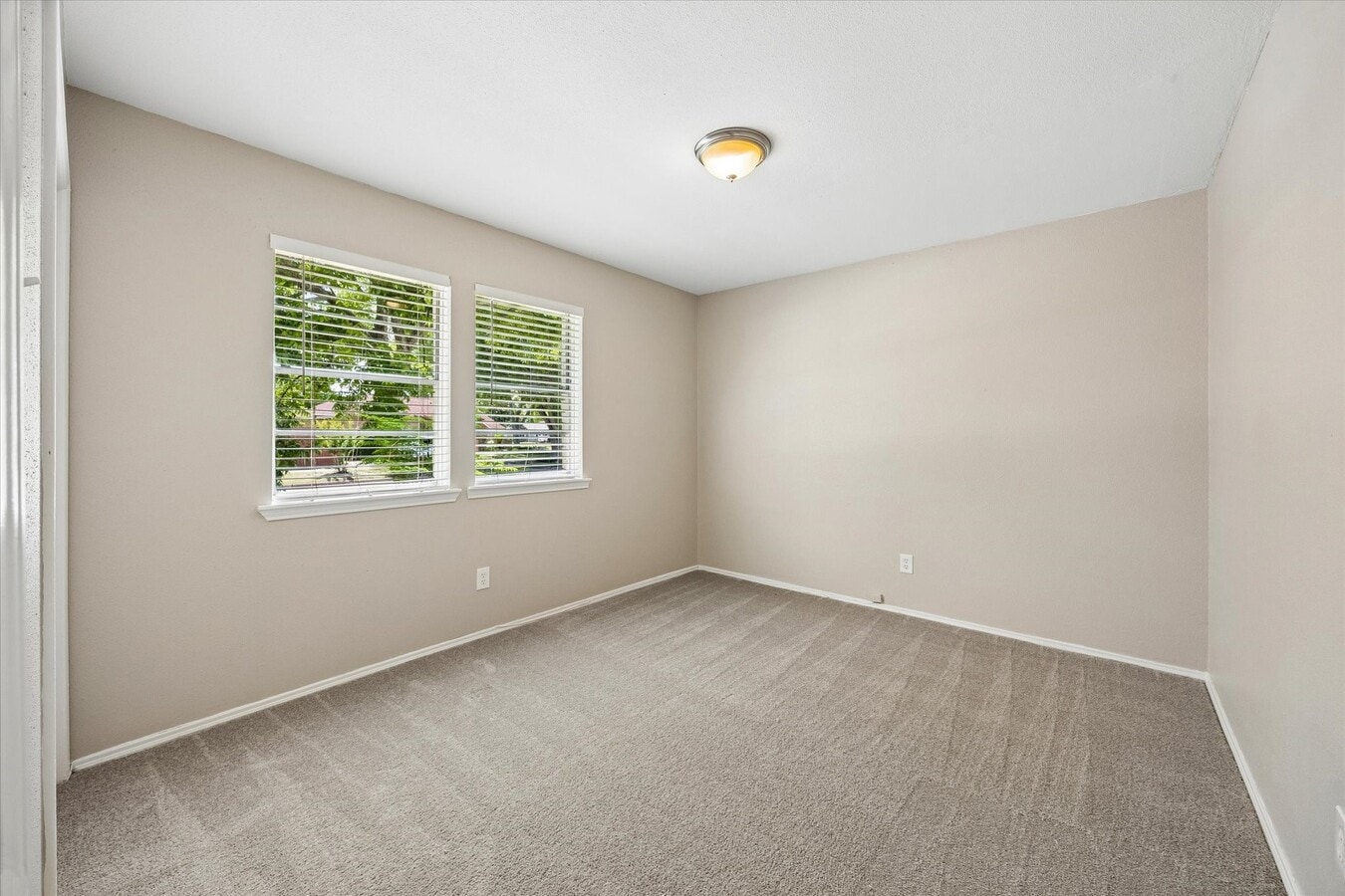 Photo - 15110 Buxley St